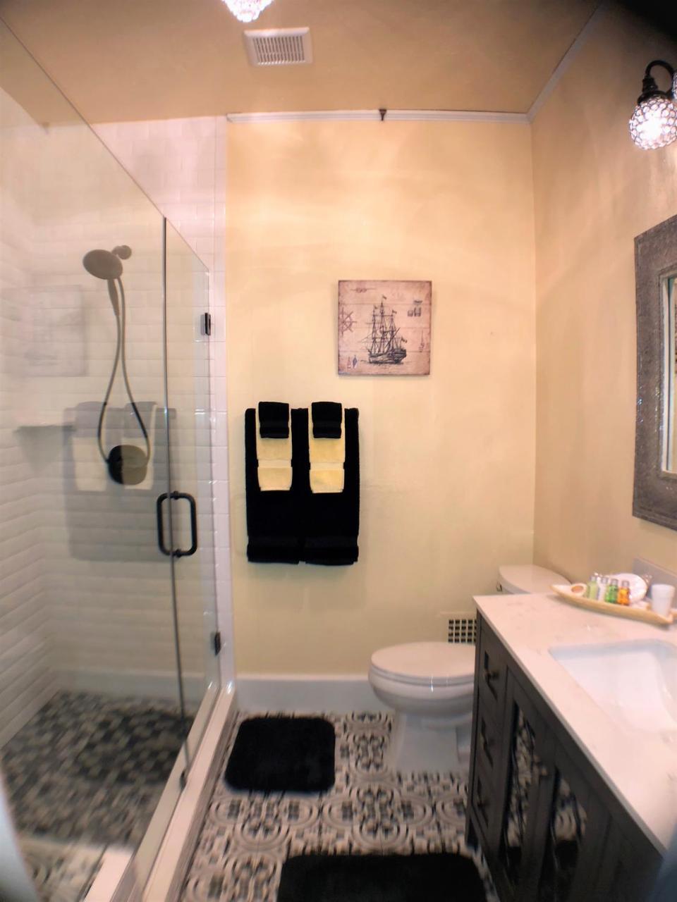 Avenue O Bed And Breakfast Галвестън Екстериор снимка