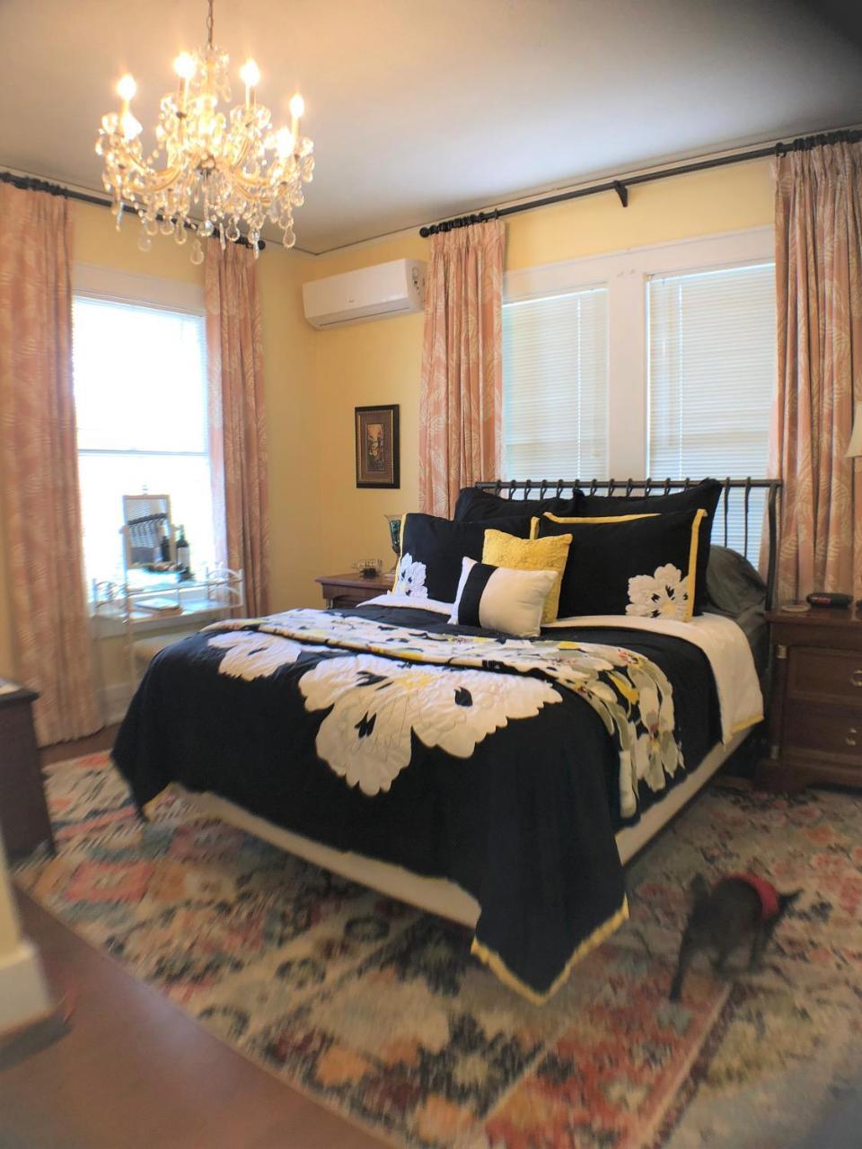 Avenue O Bed And Breakfast Галвестън Екстериор снимка
