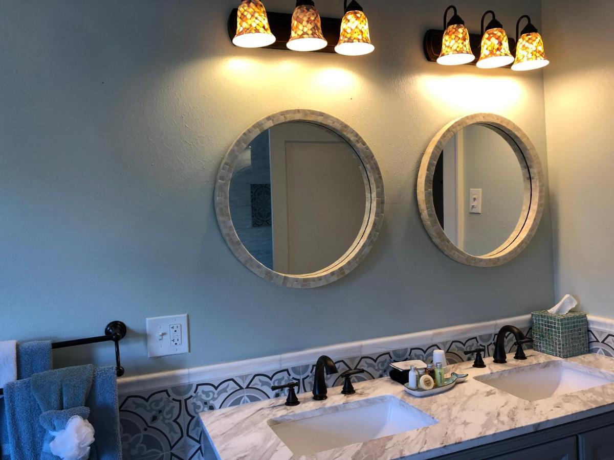 Avenue O Bed And Breakfast Галвестън Екстериор снимка